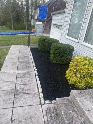 Mulch done