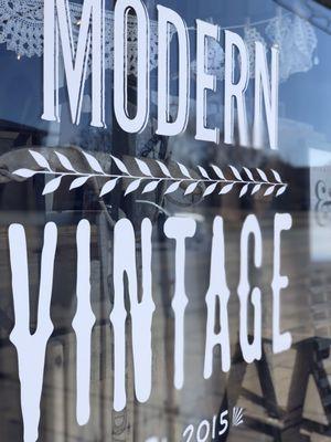 We love the old & the new. The shop has a collection of perfectly imperfect finds alongside local artisan goods. Please come by to browse a