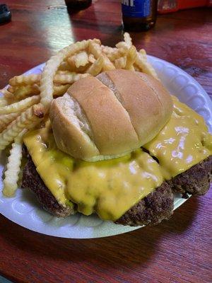 Cheeseburger and fries