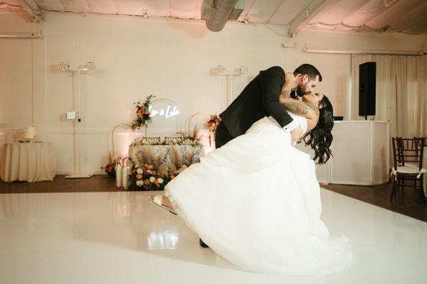 White Seamless Dance Floor