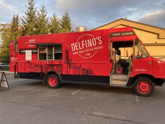 Stylish, clean, inviting. When it's among other food trucks it really stands out.