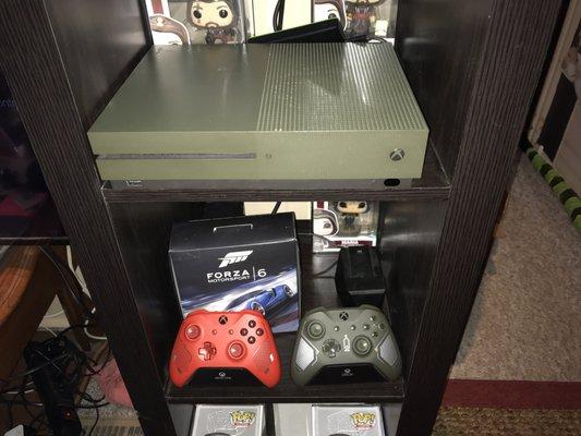 My new battlefield one special edition Xbox one S and my new sport red special edition controller as well as my combat tech controller