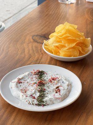 Masto Khiar, cucumber yogurt dip with chips