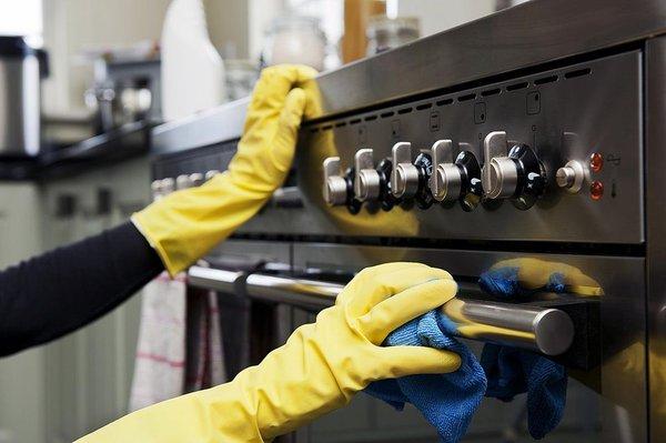 kitchen cleaning