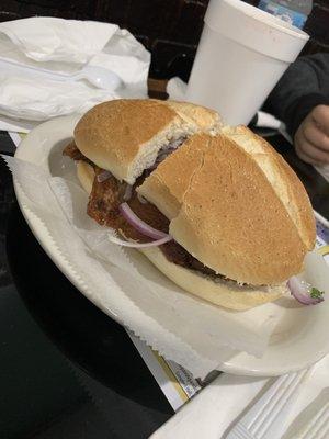 Pan con chicharrón