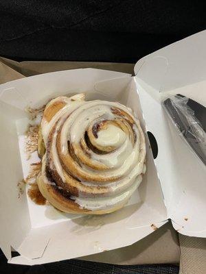 Cinnabon Classic Roll