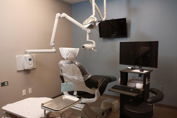 Commonwealth Endodontics has been serving the Richmond area for over 25 years with top-quality endodontic care across 8 conve...