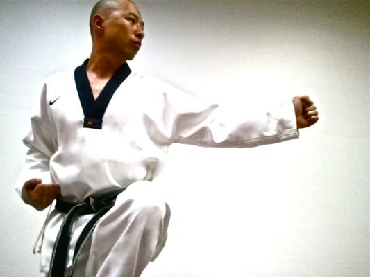 Master Cy Shim(6th Degree Black Belt)