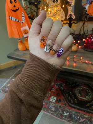 Halloween nails