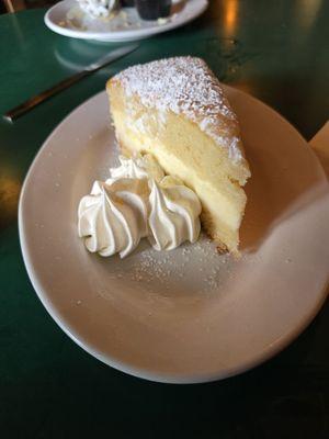 Italian Lemon Cream Cake - like pound cake without the lemon