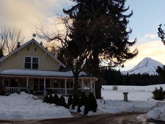 Mt Hood Bed & Breakfast