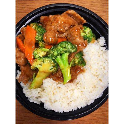 Beef x Broccoli x White Rice  So good!