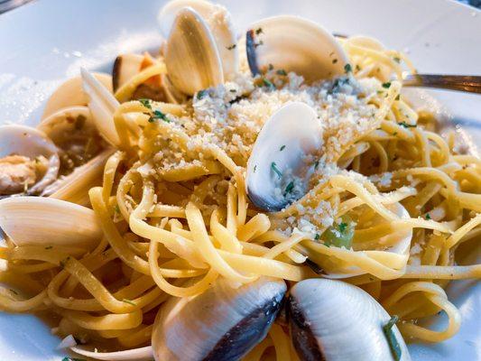 linguine and clams