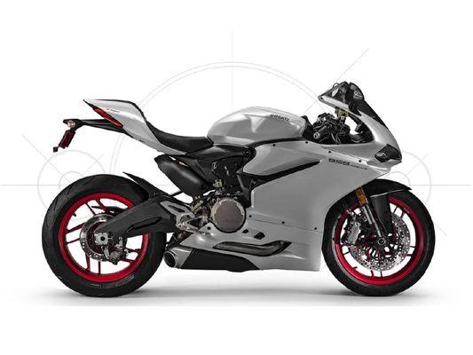 2017 Ducati Panigale 959 is ready to be rented at LUXMOTO