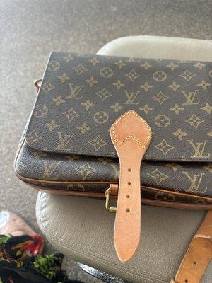 LV purse