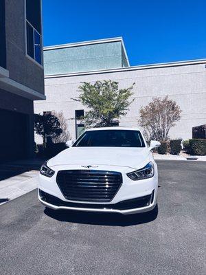 Genesis G90