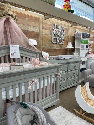 Lakeland Baby & Juvenile Furniture