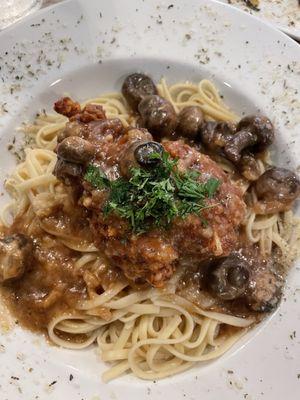 Chicken mushroom Marsala linguini