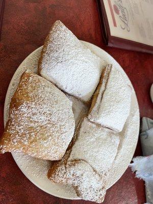 Must order - app/premeal Beignets to share