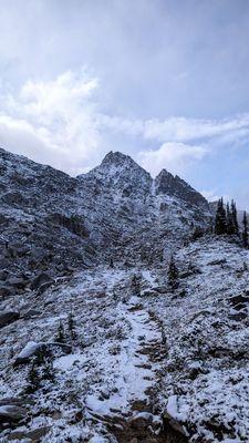 Hidden Lake Lookout | Instagram: @telephonesmoothie