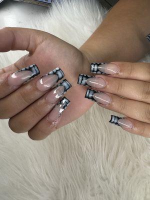 alligator nail design