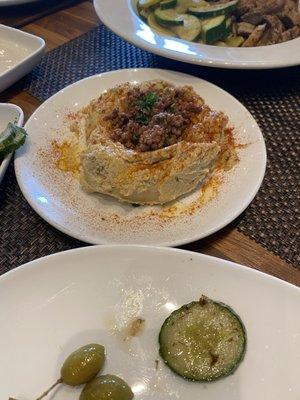 Hummus with ground beef