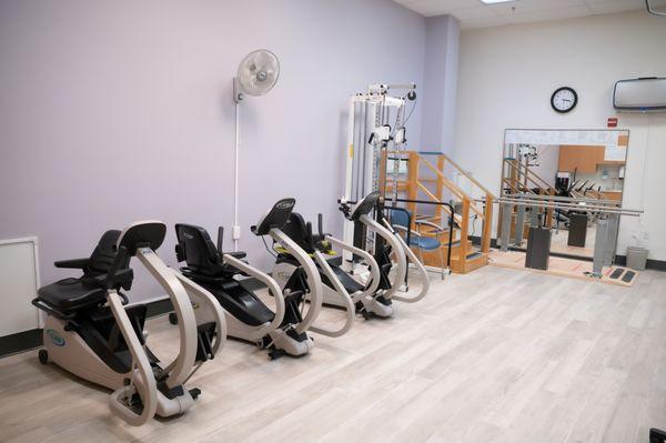 Seniors can work out and exercise in the rehab gym.