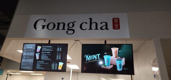 So many beverage options! I get the medium black tea with no milk, boba, 30% sugar, and light ice