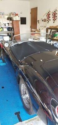 my new tonneau cover on the '56 MGA