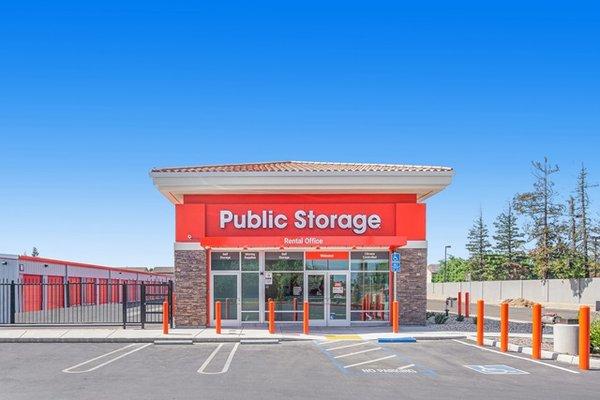 Public Storage