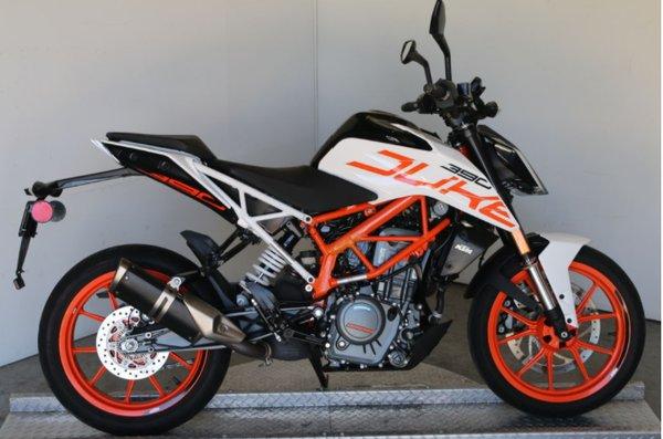 2017 KTM Duke 390