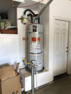 Another new Water Heater by our guys at Payless Water Heaters this house was in Simi Valley. We service the whole Thousand Oaks area.