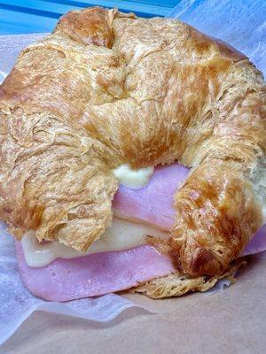 Ham and cheese croissant