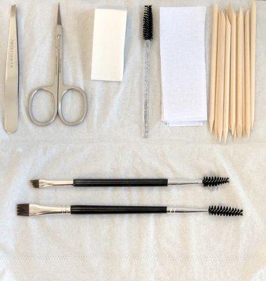 Brow waxing tools and set up.