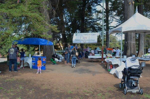 The Grand Plans set up the picnic grounds and had it catered.