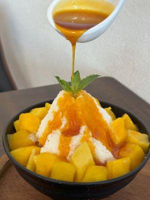 Mango Bingsu