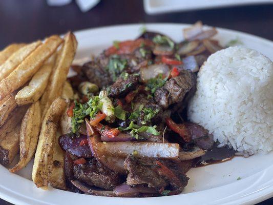 Lomo Saltado