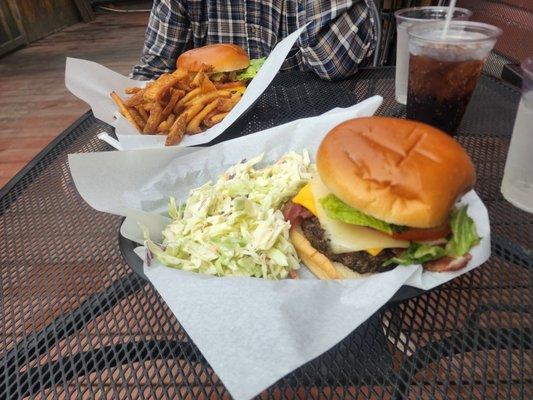 Stubbs with coleslaw or with fries.