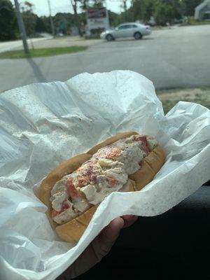 Lobster roll $15