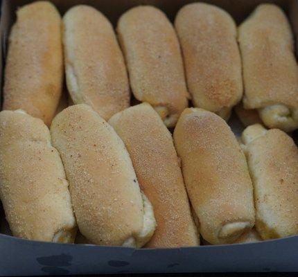 Ohh-wee that SPANISH ROLLS fR. Nandings Bakery *4/7/23