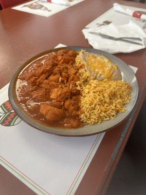 Potatoes de chicken rice and beans plate