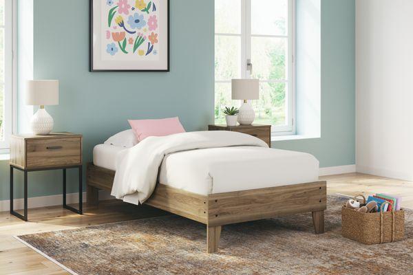 Simple platform bed for a minimal look