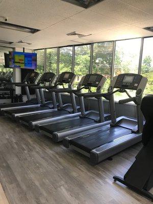 Treadmills with a panoramic view of the beautiful outdoors