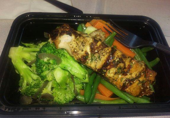 Grilled salmon teriyaki with veggies.