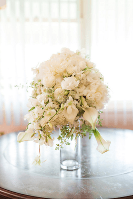 Cascading bouquet with holder