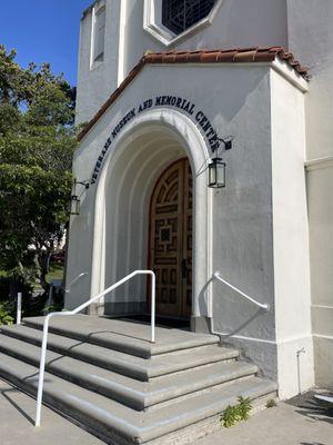 Entrance (this used to be a chapel)