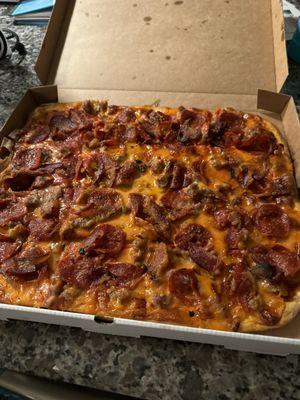 Sausage, pepperoni, bacon pizza . Perfection!