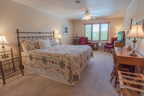 King Water Lodge Room