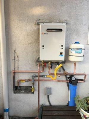 Noritz tankless water heater always properly installed to manufacture specifications. Venice Beach.