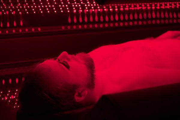 Relaxing in Infrared and Red Light